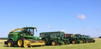 Põllumehed paluvad silotegemise ajal kaasliiklejatelt ettevaatlikkust